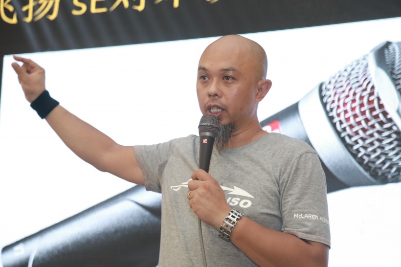 這次，sE V7 的巡演嘉賓不一般